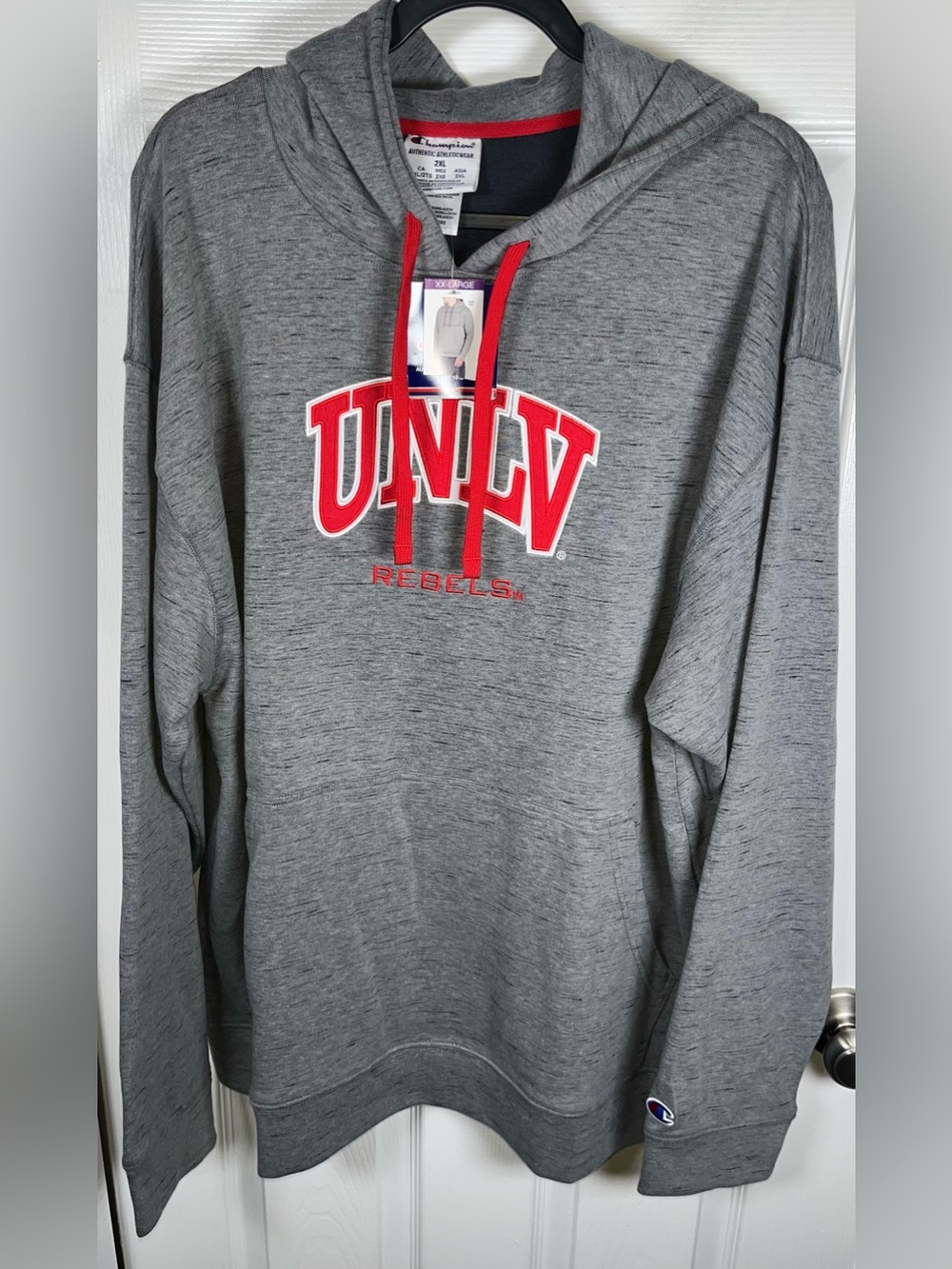 NWT Men’s UNLV Rebels Gray Hoodie Sweatshirt 2XL University of Nevada Las Vegas
